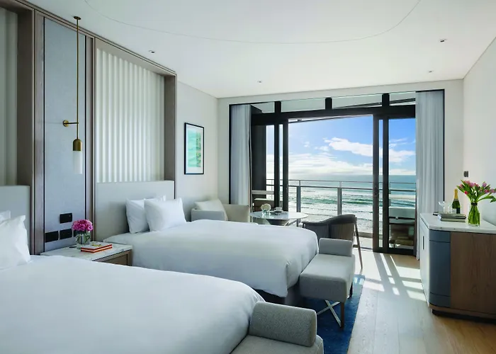 The Langham, Gold Coast And Jewel Residences