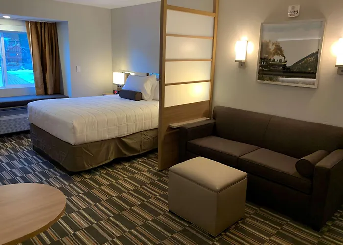Microtel Inn & Suites By Wyndham Georgetown Lake