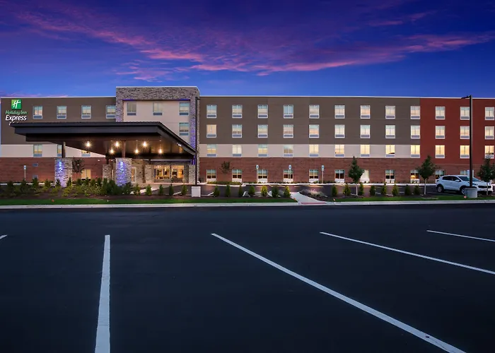 Holiday Inn Express & Suites Chicago - Hoffman Estates By Ihg