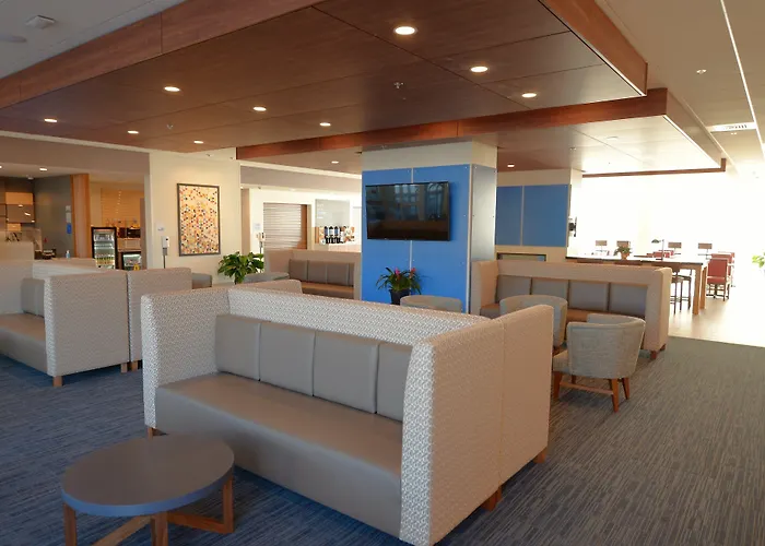 Holiday Inn Express & Suites Onalaska - La Crosse Area By Ihg