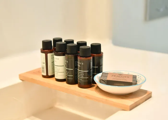 Ammos Luxury Rooms & Home