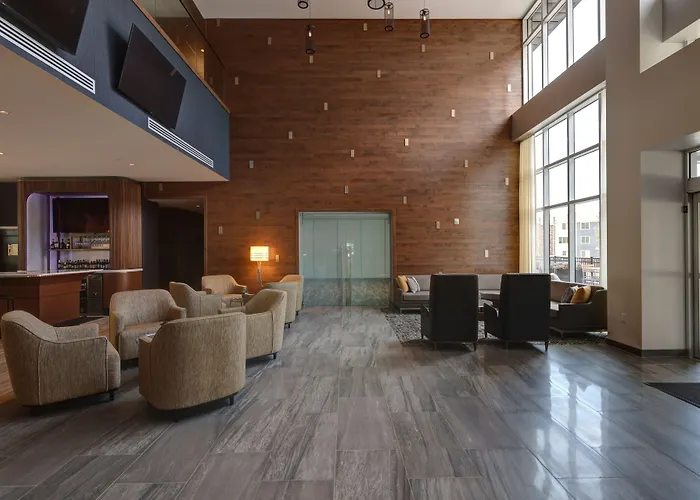 Courtyard By Marriott Iowa City University Heights