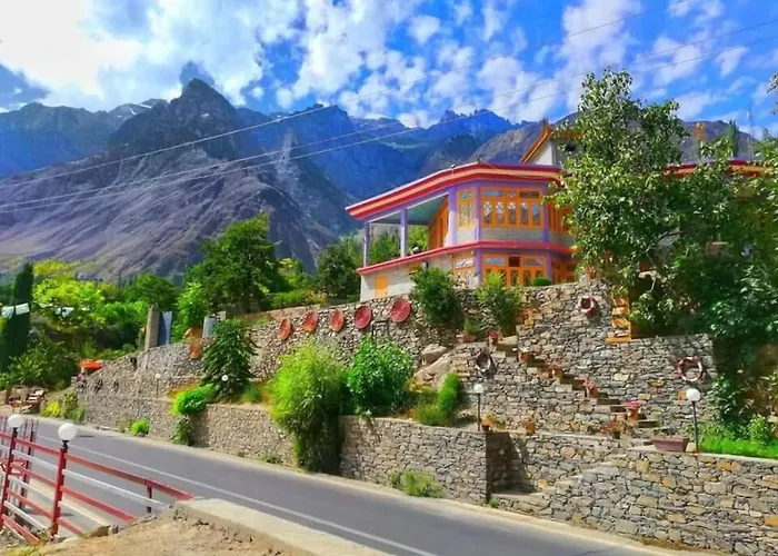Hikal Guest House