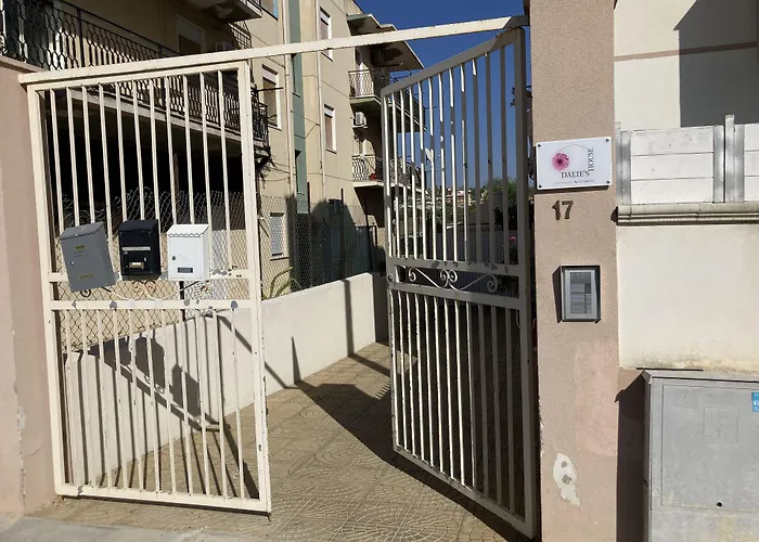 Dalie'S House San Leone Centro