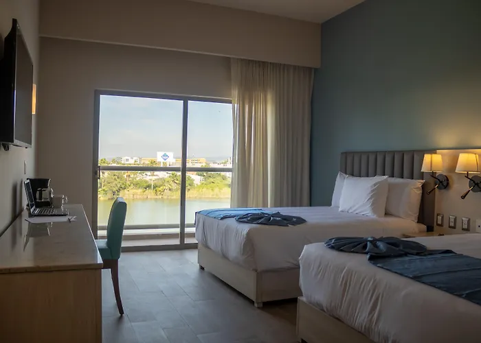 Varali Grand Hotel