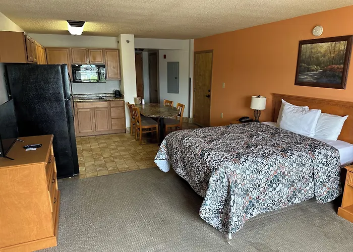 Grand Smokies Resort Lodge Pigeon Forge