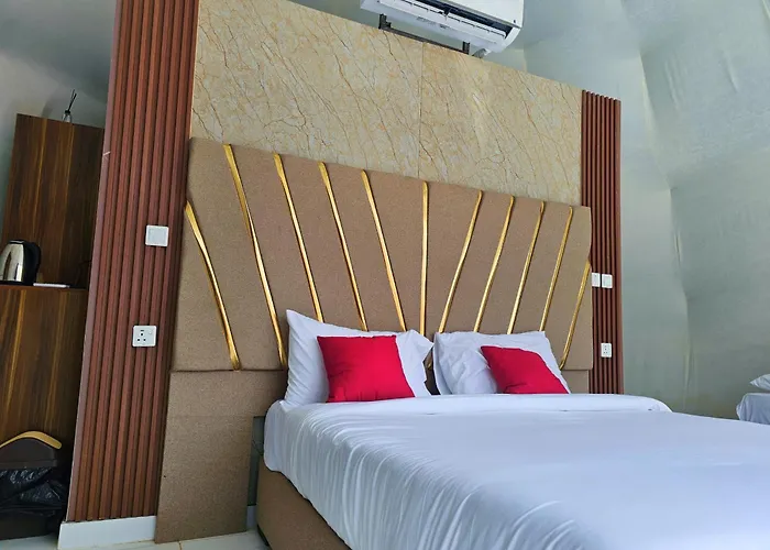 Rum Plaza Luxury Camp