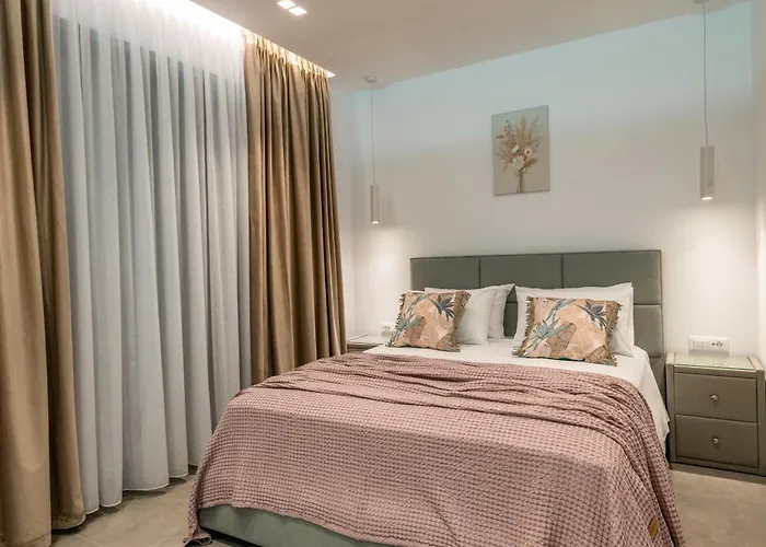 Artemis Villa