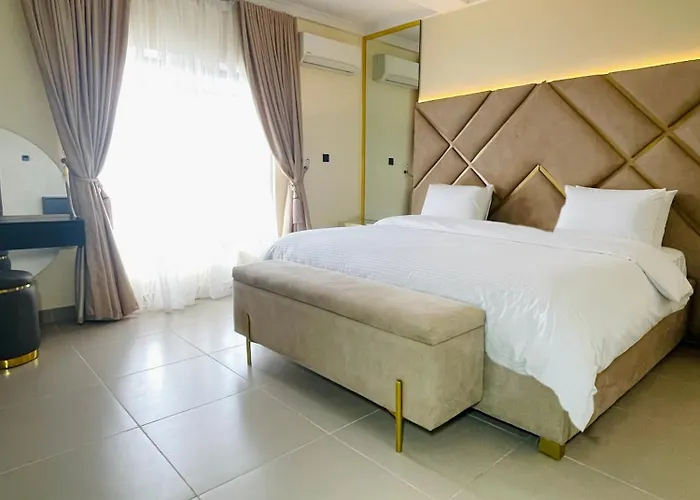 Sleek 3Br In Victoria Island - Business Or Getaway