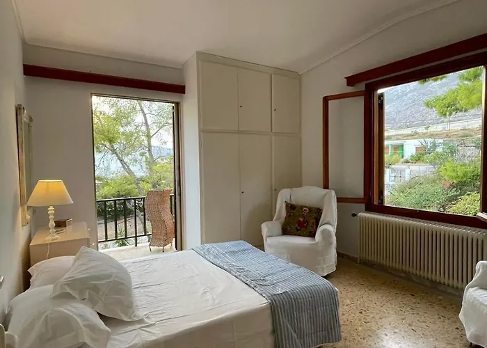 Saron Breeze Villa