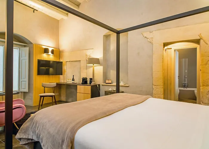 Locanda Don Serafino Historical Boutique Hotel