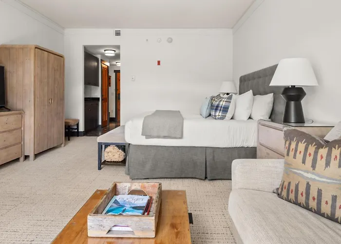 374 Lodge At Spruce Peak Ski In Ski In Ski Out King Studio By Stowe Mountain Rentals