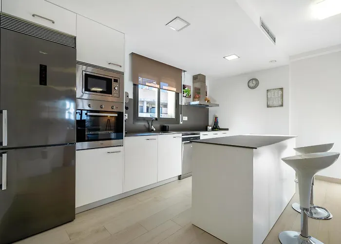 Hauzify I Apartaments Coral