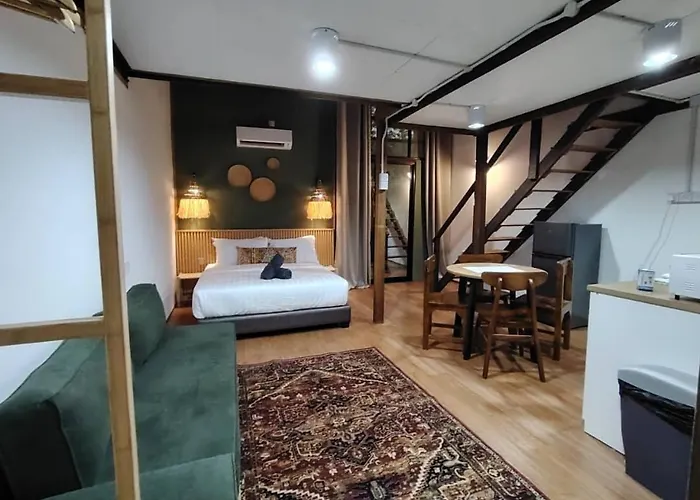 Api-Api Eco Chalet