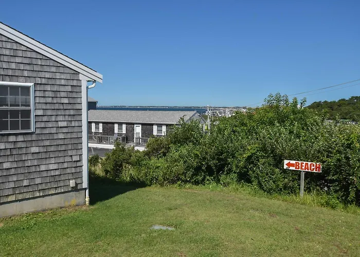 12216 - Beautiful Views Of Cape Cod Bay Access To Private Beach Easy Access To P-Town