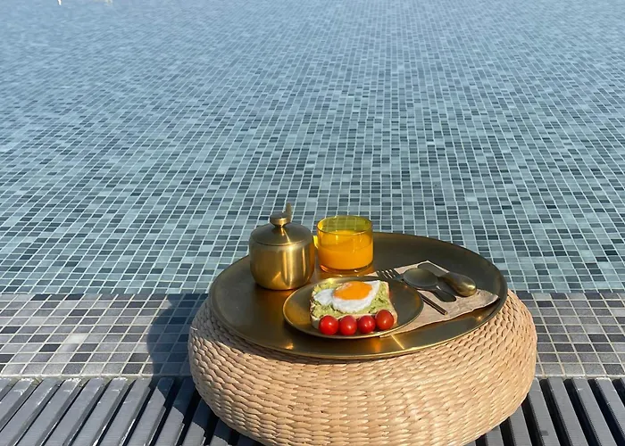 Oikos Sani Suites