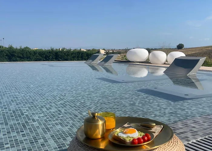Oikos Sani Suites