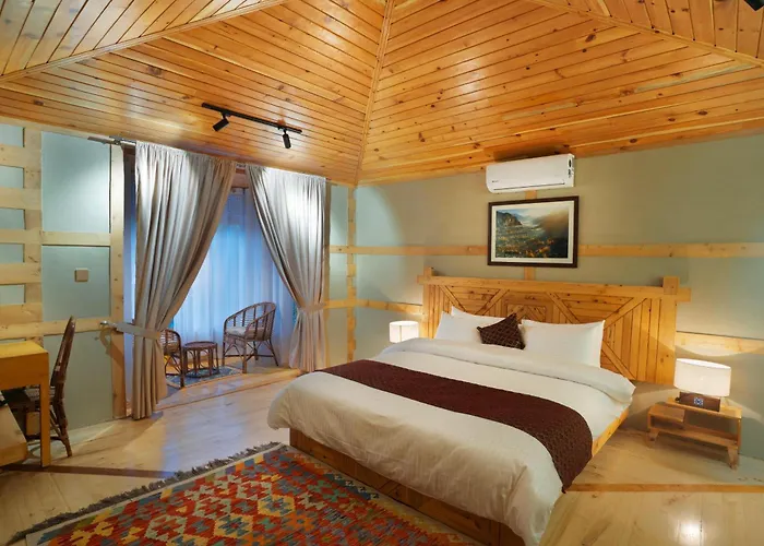 Khar Hotel