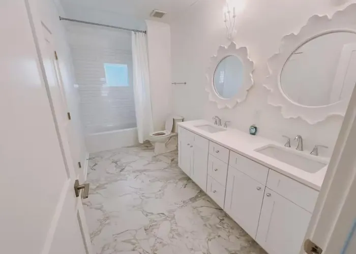 Couples Escape - Water View - King Bed - Pets Welcome W/ Fee