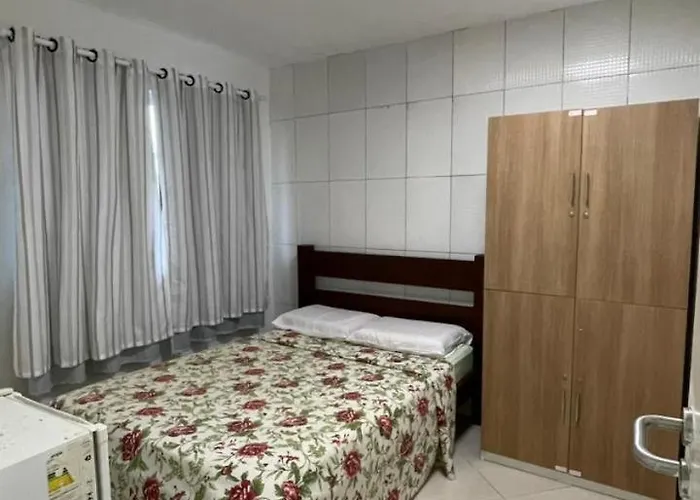 14 BIS HOSPEDAGEM em AREMBEPE, LOCALIZAÇÃO PERFEITA Tenha a Praia, Praça, Bares, Restaurantes e todas as comodidades locais ao seu lado