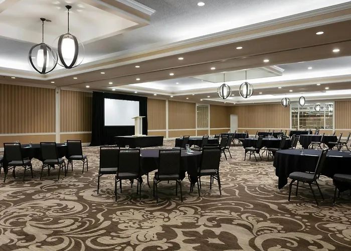 Sheraton Charlotte Hotel
