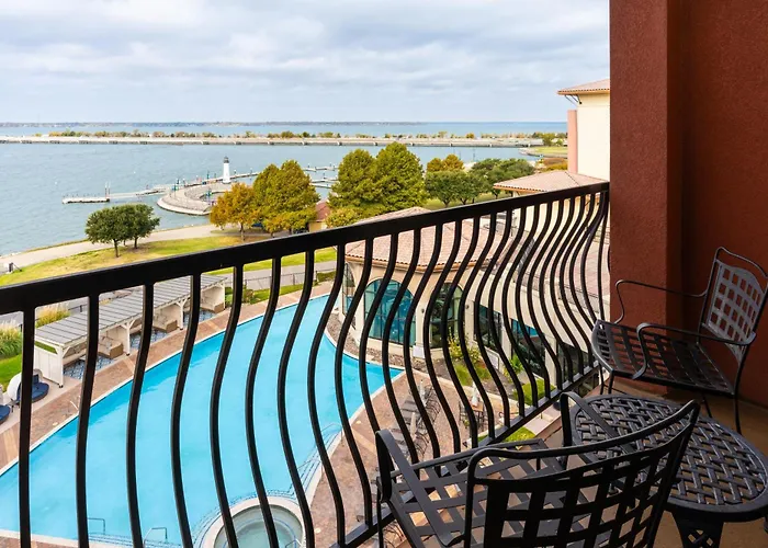 Hilton Dallas/Rockwall Lakefront Hotel