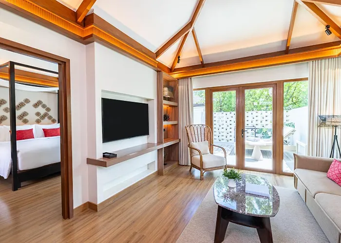 Crimson Resort And Spa - Mactan Island, Cebu