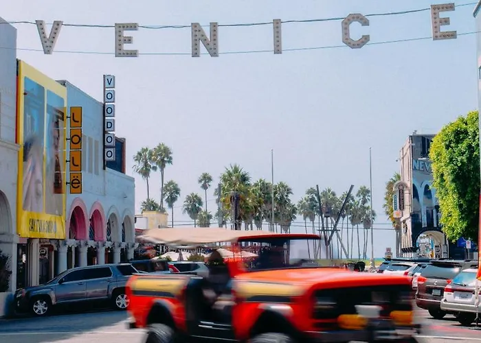 Samesun Venice Beach Hotel & Hostel