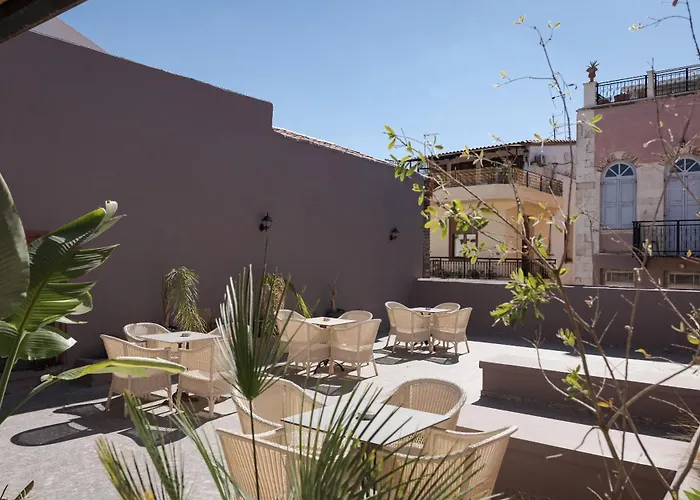 Civitas Suites Hotel