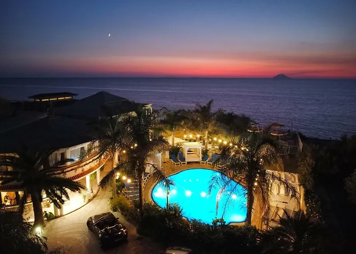 Resort Rocca Di Vadaro - Seafront Suites, Rooms & Apartments