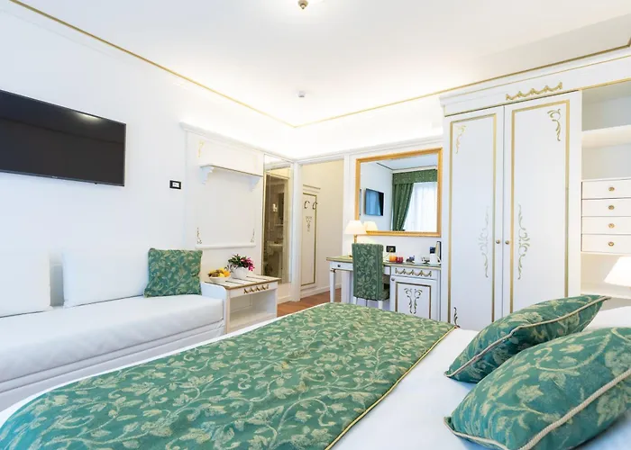Hotel Croce Bianca