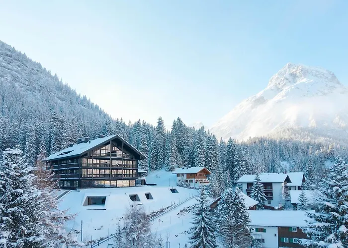 Hotel Kristberg In Lech With Spa, Outdoor Pool And View