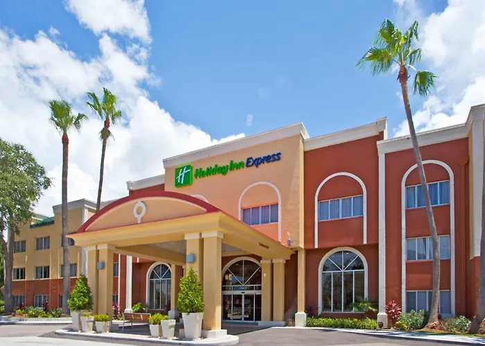 Holiday Inn Express Hotel Clearwater East - Icot Center By Ihg