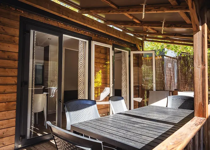 Nova Lodges