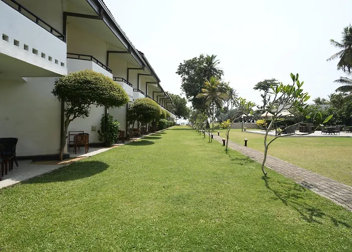 Hibiscus Beach Hotel & Villas - 10 Percent Off On All Food & Beverages