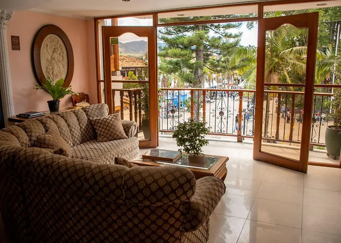 Hotel Santamaria Inn