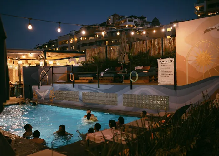 Mayan Monkey Los Cabos - Social Hostel (Adults Only)