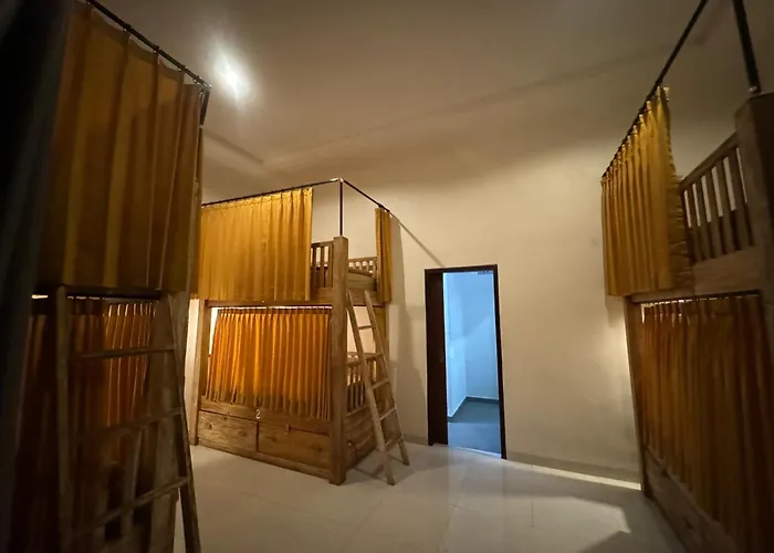 Dream Beach Hostel Lembongan