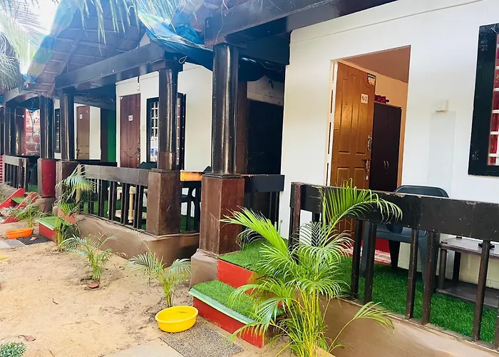 Casa Beach Hut Resort