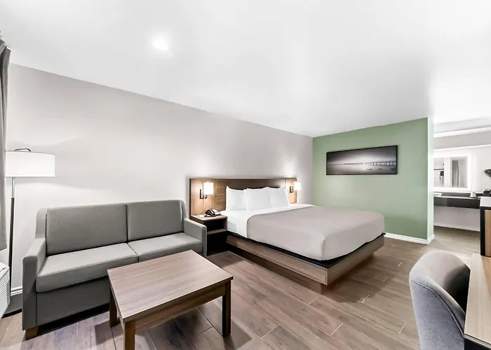 Quality Inn & Suites Port Lavaca Near Lighthouse Beach