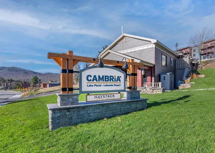 Cambria Hotel Lake Placid - Lakeside Resort