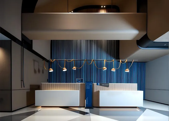 Holiday Inn Express Shanghai On The Bund By Ihg