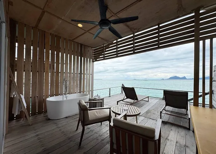 Sisipan Island Resort