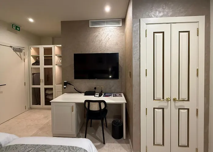 Sterling Luxury Suites Valletta