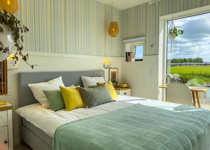 Seaside Retreat & Hotel