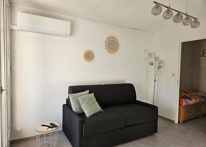 Studio Cabine Clim Wifi Parking Draps - 1 étoile - self check-in possible