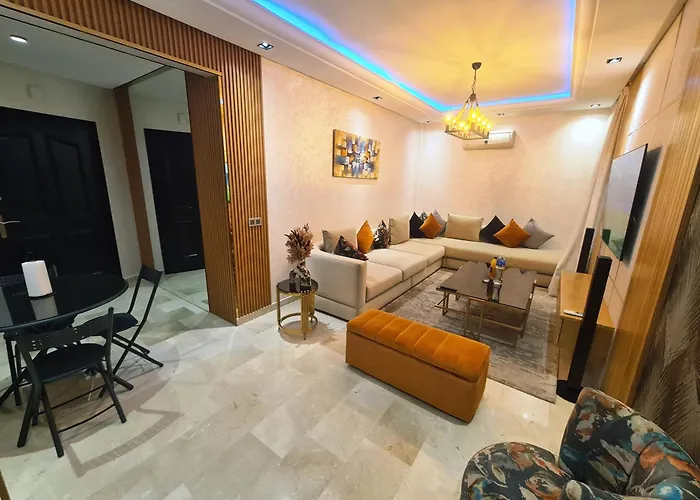 Luxury Apartment Opposite Hassan 2 Mosqu And Fair International Casablanca And Sea , Near Downtwn , Interdit Couples Araabic Non Marie, Forbidden Unmarried Araabic Couples , 2 Room, 2 Living Rooms And 2 Bathrooms Basement Car Park Free , Apartment Wi