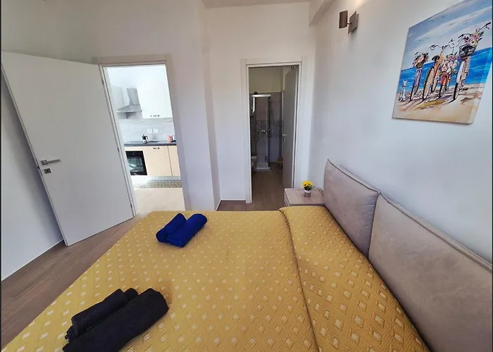The Sun 365 - Sea View Apartment