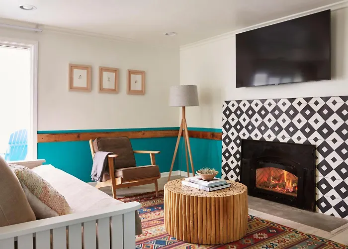 Cambria Beach Lodge