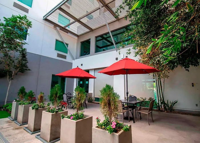 Hotel Mirra San Luis